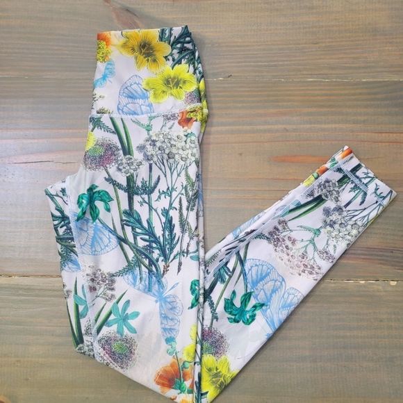 Yogalicious Pants - Yogalicious tropical printed leggings